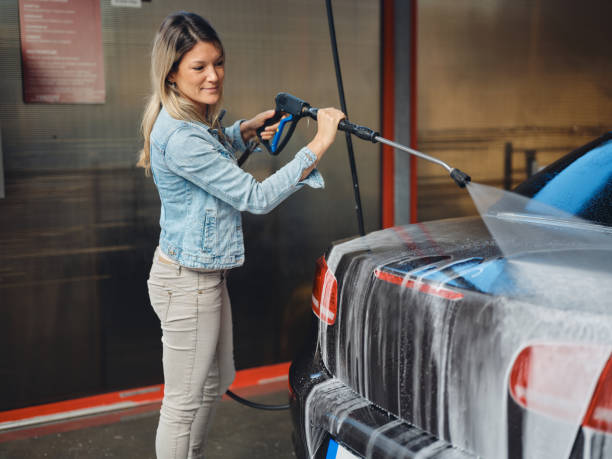 Why Choose Our Certified Pressure Washing Experts for Your Project Needs in Advance, MO?